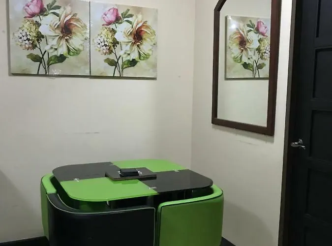 Redwood Fairview Two Bedroom Apartamento *